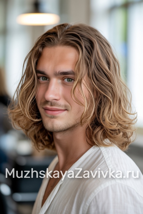 Редкие светлые пряди на мужских волосах